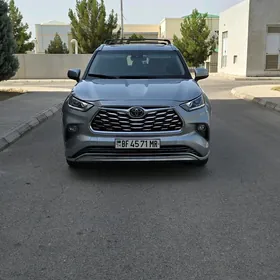Toyota Highlander 2022
