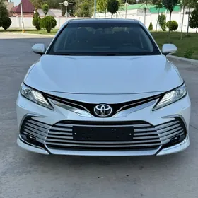 Toyota Camry 2023