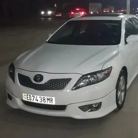 Toyota Camry 2011