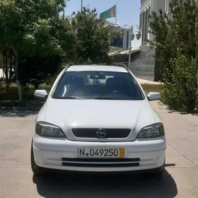 Opel Astra 2004