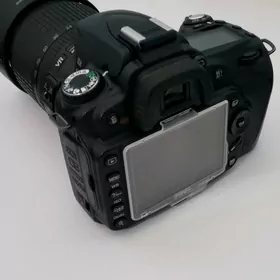 Nikon d90 taze