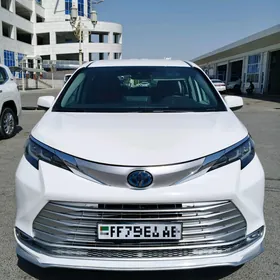 Toyota Sienna 2022