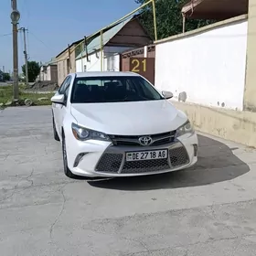 Toyota Camry 2015
