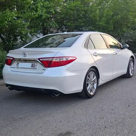 Toyota Camry 2016