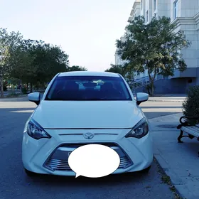 Toyota Yaris 2016