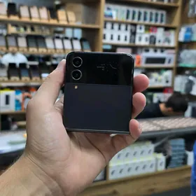SAMSUNG FLIP 4