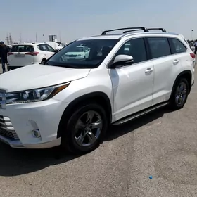 Toyota Highlander 2019