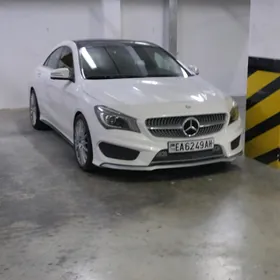 Mercedes-Benz CLA 2015