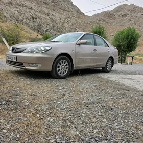Toyota Camry 2005