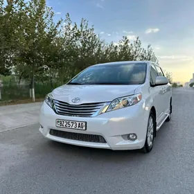 Toyota Sienna 2017