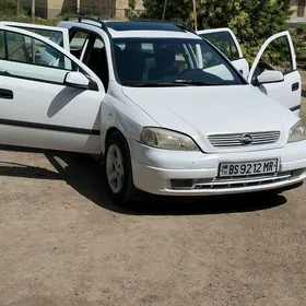 Opel Astra 2021