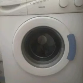 Kir ýuwujy maşyn