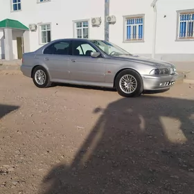 BMW E39 2002