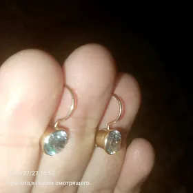 золотые серьги