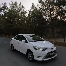 Toyota Yaris 2017
