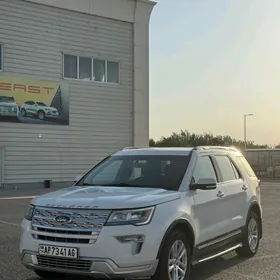 Ford Explorer 2019