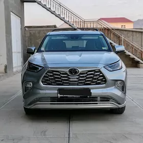 Toyota Highlander 2022