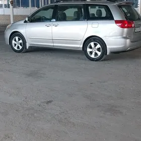 Toyota Sienna 2008
