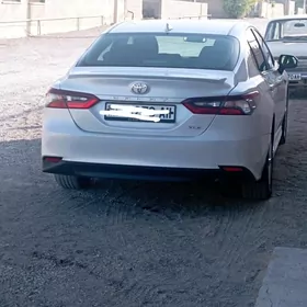 Toyota Camry 2022