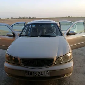 Infiniti I30 2000