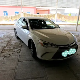 Toyota Camry 2017