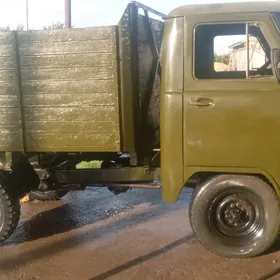 UAZ 469 1985