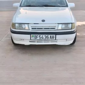Opel Vectra 1992