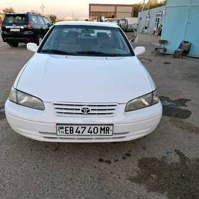 Toyota Camry 1999
