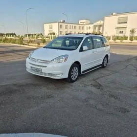Toyota Sienna 2004