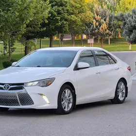 Toyota Camry 2015