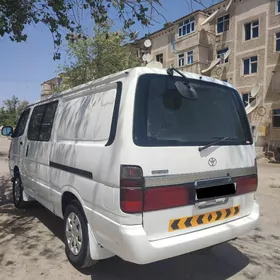 Toyota Hiace 2002