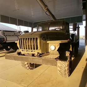 Ural 5557 2015