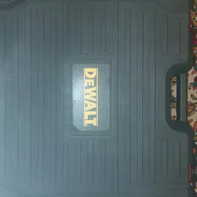 DeWalt nabor