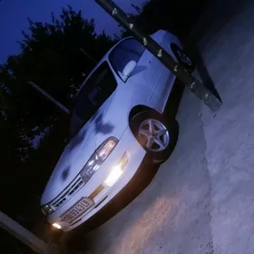 Toyota Carina 1993