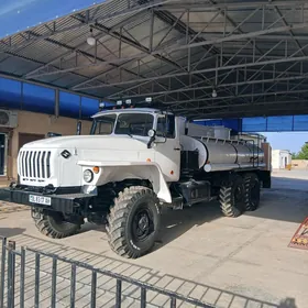 Ural 5557 2015