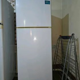 Samsung haladilnik ufleyanci