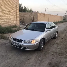 Toyota Camry 2001