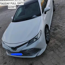 Toyota Camry 2020