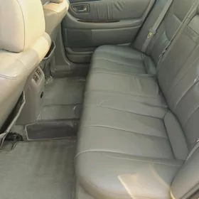Toyota Avalon 2003