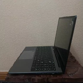 AỲDYÑ GIJELER NOUTBUK