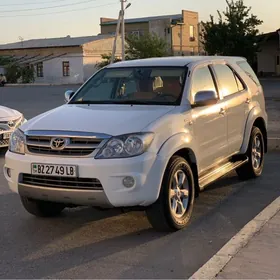 Toyota Fortuner 2009