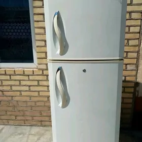Холодильник LG