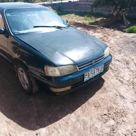 Toyota Corona 1995