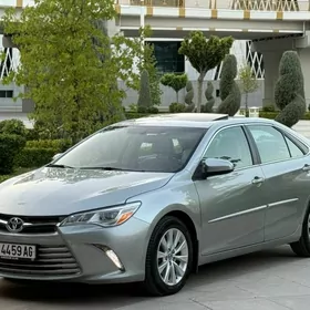 Toyota Camry 2016