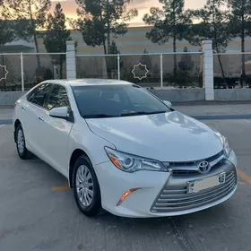 Toyota Camry 2016