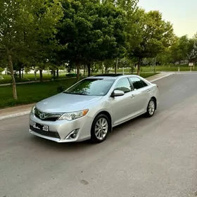 Toyota Camry 2013