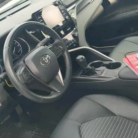 Toyota Camry 2022