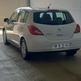 Nissan Versa 2010