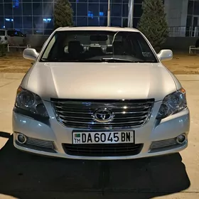 Toyota Avalon 2010