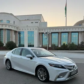 Toyota Camry 2022